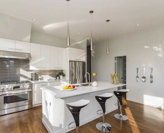 किचन में फर्नीचर kitchen renovation costs