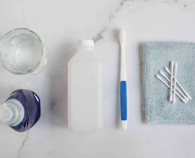 know how to clean earbuds inside 