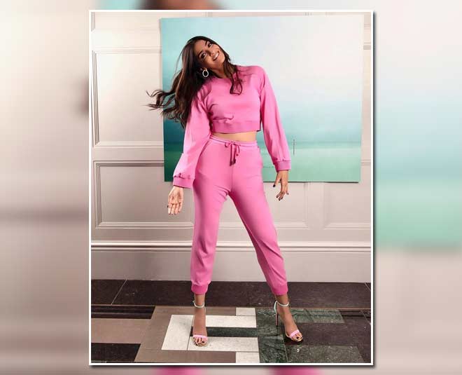 monocromatic look style