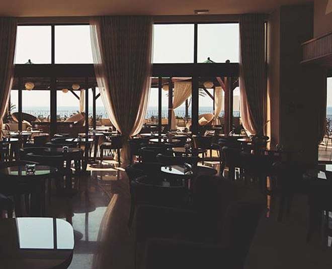 mumbai best parsi cafe