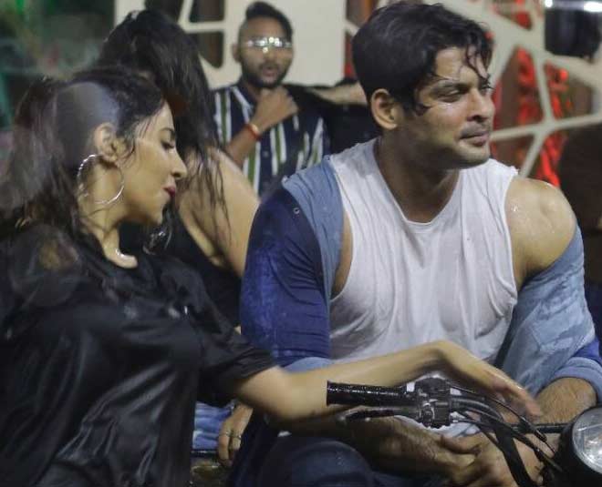 निक्की तंबोली के साथ सिद्धार्थ शुक्ला nikki tamboli sidharth shukla old images