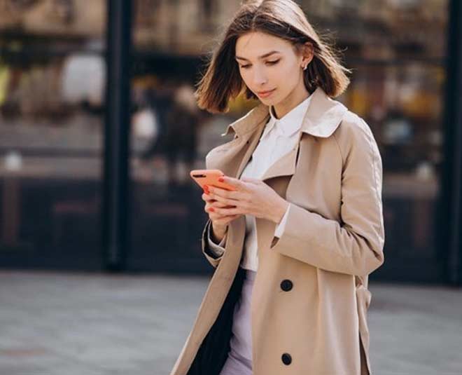 ओवरकोट और फर वाली जैकेट overcoat in winter