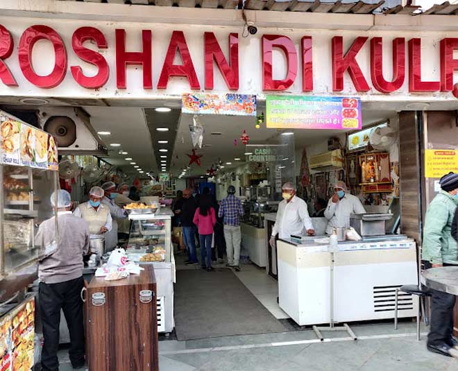 रोशन दी कुल्फी के लें मजे roshan di kulfi in karol bagh