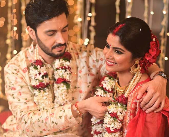 saayantani ghosh bridal look