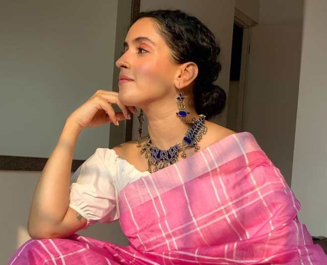 sanya light pink saree