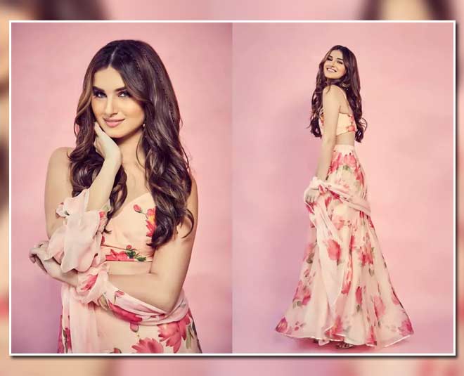 tara bollywood pink floral lehenga