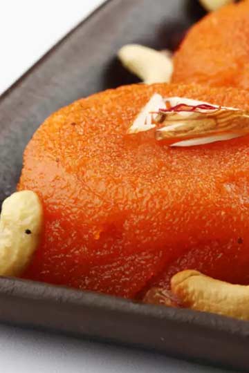 From gajar ka halwa to holay — here are some staple winter snacks to keep  you cosy - Local - Images