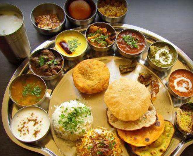 From Rajasthani to Gujrati, 5 Indian Thalis That You Simply Shouldn’t