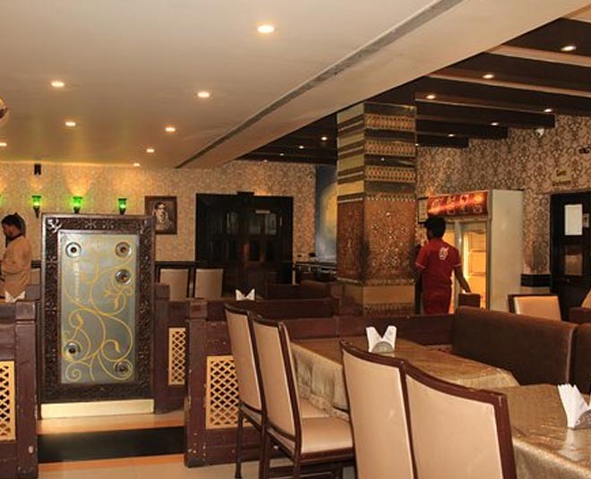 dastarkhwan restaurant inside 