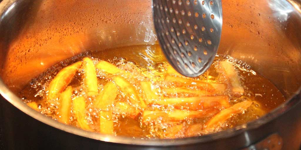 Keep These Things In Mind While Deep Frying Food At HomeKeep These