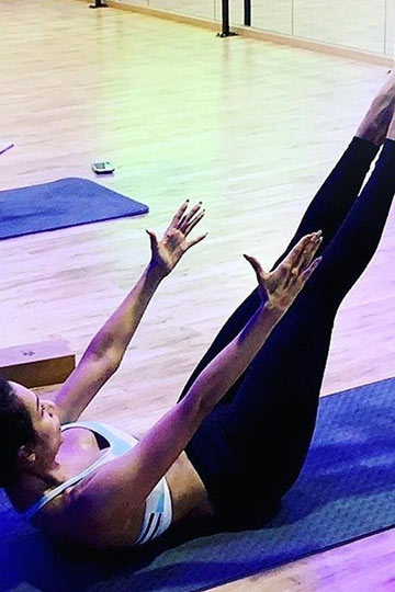 Malaika Arora performs ab-strengthening yoga asana; here's how to do it |  Fitness News - The Indian Express