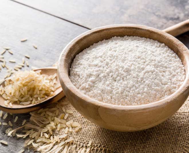 DIY Face Pack Of Coriander Leaves And Rice Flour In Hindi diy face