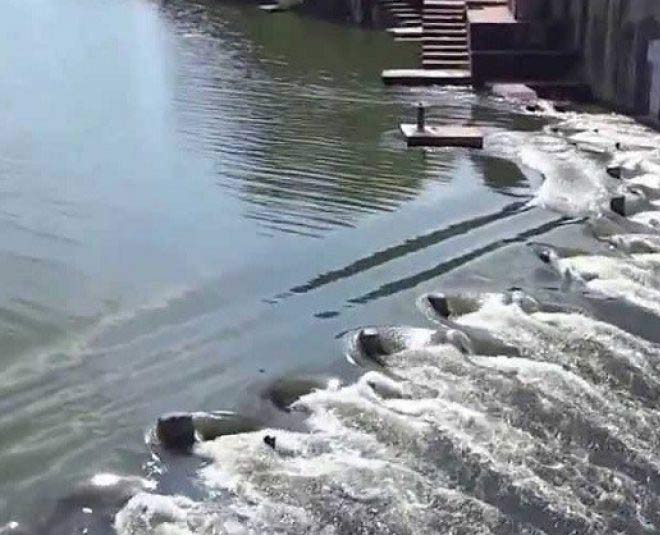 tourist places in jhansi uttar pradesh baruaa sagar inside 