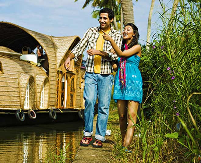 valentine day travel places in south india alleppy inside 