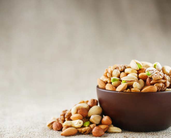 ड्राई फ्रूट और बीज weight gain food dry fruits inside