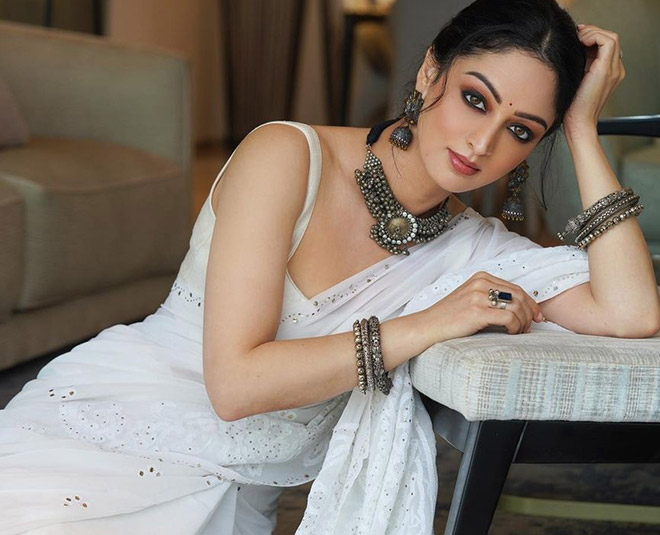 white look dress inside 