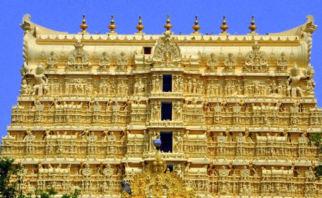 One of the most beautiful temples in India, located at the state capital of Kerala. This Lord Vishnu temple is also known as the mother of all supernatural sites. Padmanabhaswamy Temple