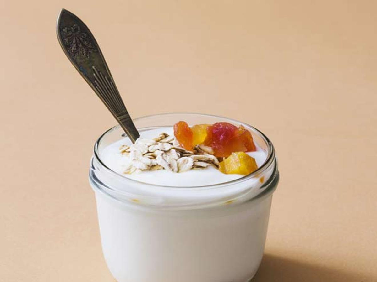 Eat Curd With Raisins Or Kishmish Know Health Benefits From Celebrity  Nutritionist Rujuta Diwekar