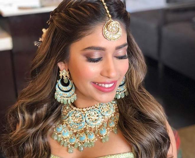 12 Beautiful Hairstyles With Maang Tikka  MyGlamm