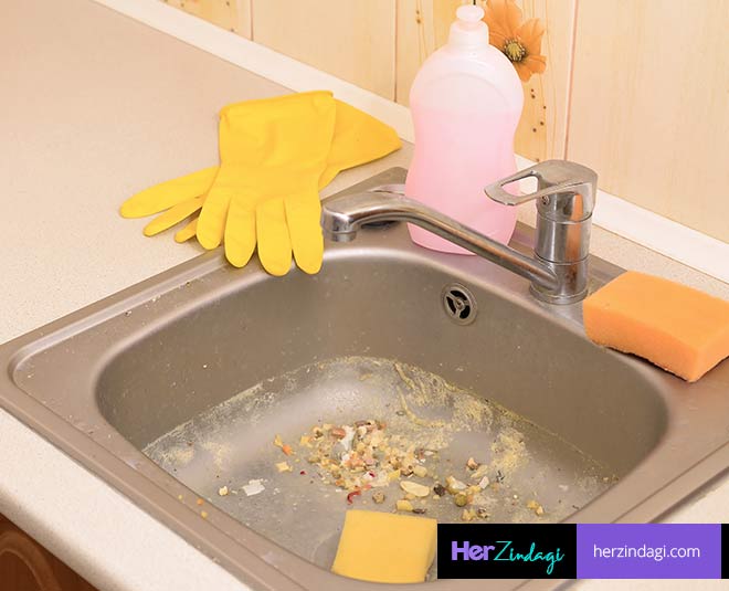 best ways to unclog kitchen sink