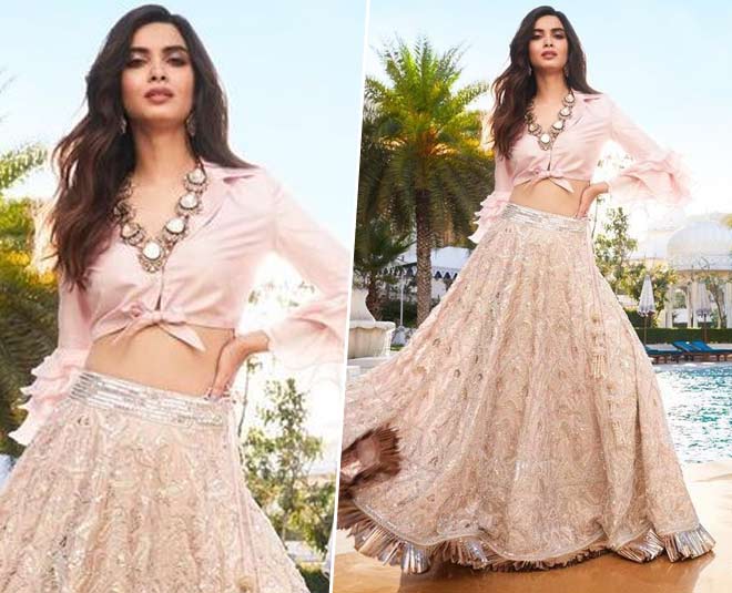 diana penty looks inside 