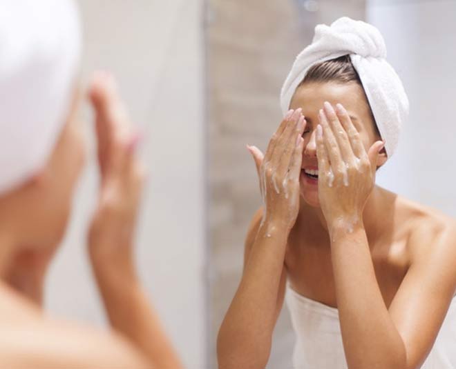 Try These 5 Homemade Face Washes To Cleanse Your Acne