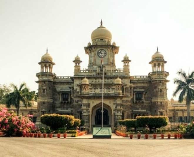 hanuwantiya tapu in madhya pradesh ghanta ghar inside 