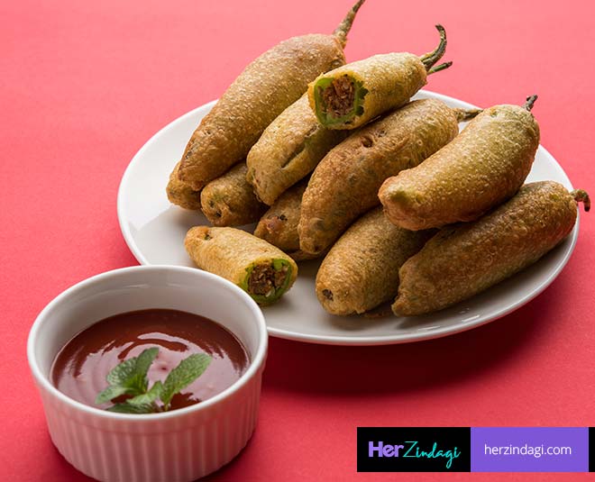 rajasthani mirchi vada