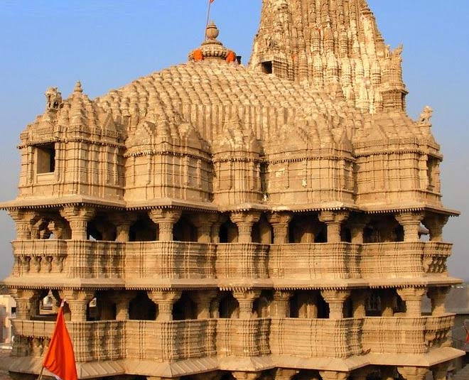 some interesting facts about dwarkadhish temple