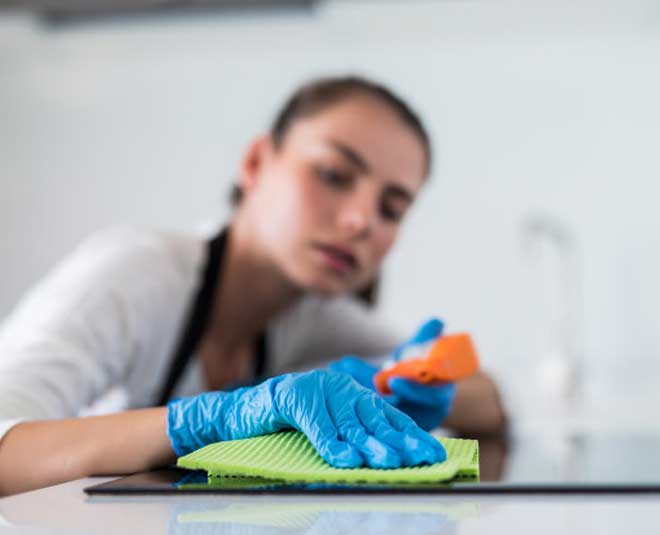 tiles cleaning INSIDE