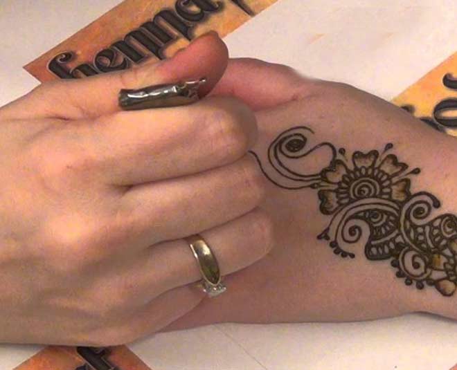 20 mehndi design//mehandi classes//beginners mehndi design- tips and tr...  | Mehndi designs, Lotus henna, Henna design