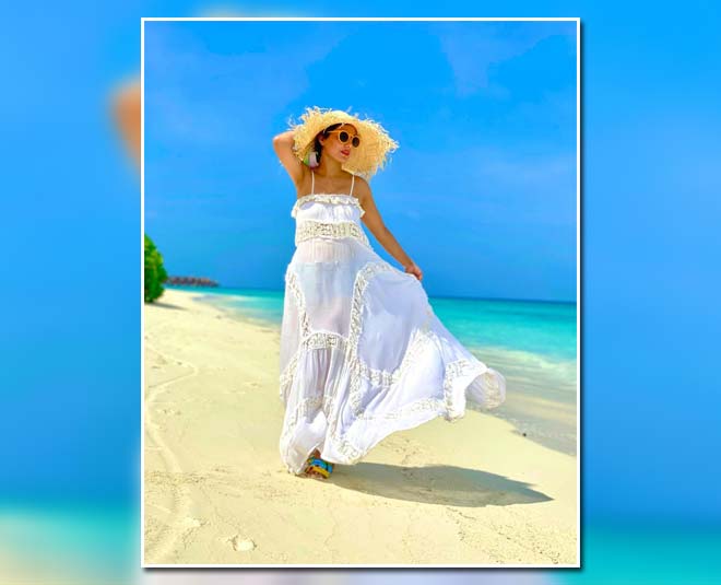 व्हाइट मैक्सी ड्रेस white dress beaches