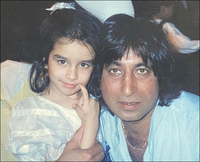 Shakti  Kapoor  superhero