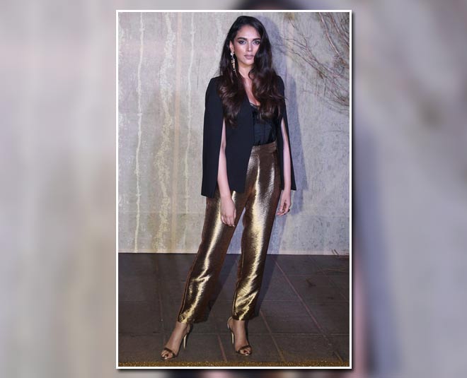 From Taapsee Pannu To Ananya Panday, All Our Bollywood Divas Are In Love  With Metallic Pants