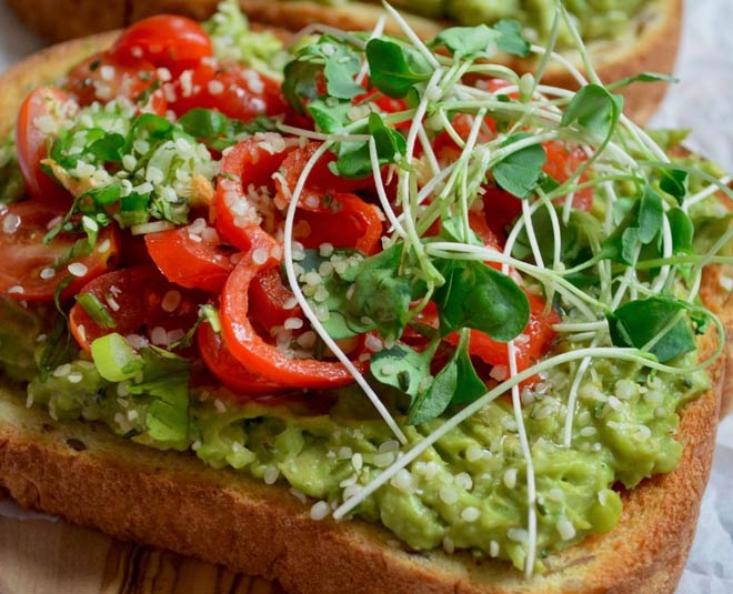 avocado tomato on toast
