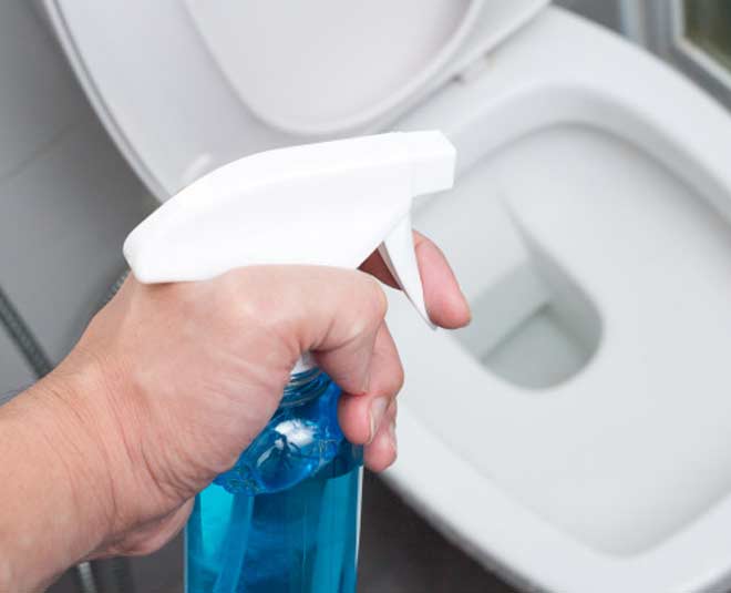 bathroom cleaner use