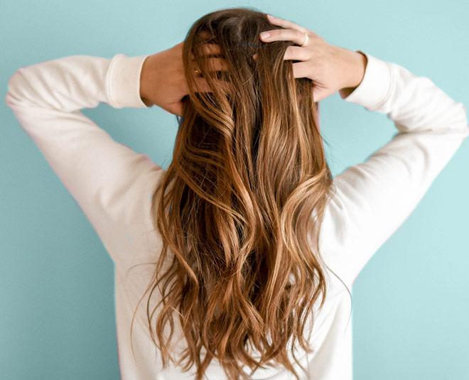 beach waves hairstyle