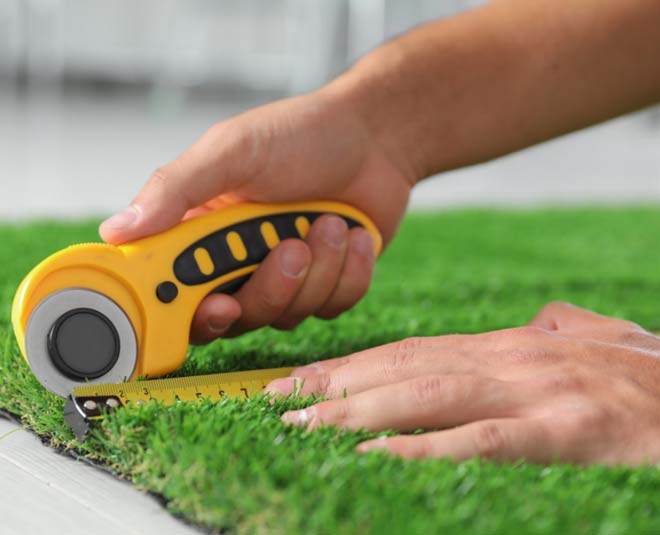 How To Clean Artificial Grass Carpet In Hindi how to clean artificial grass carpet HerZindagi