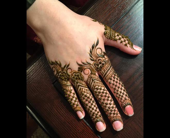 easy finger mehndi designs