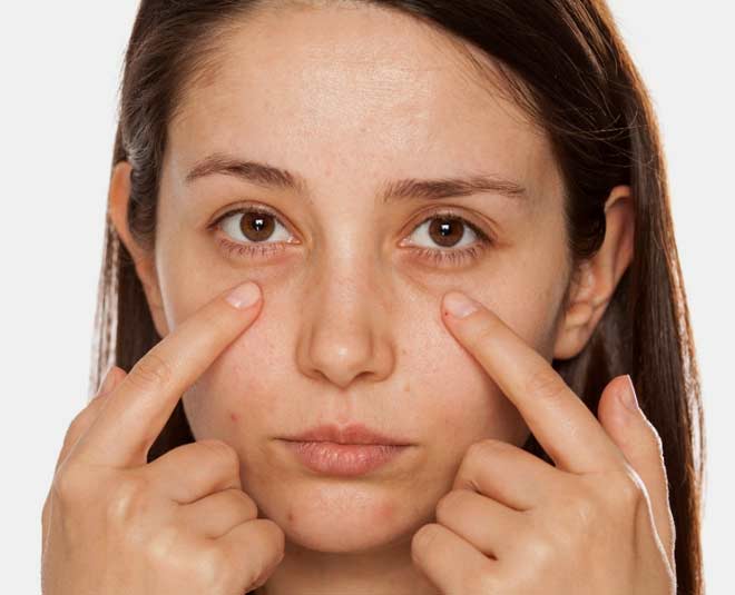 How To Make My Eyes Look Young By Expert how to make my eyes look young by expert HerZindagi