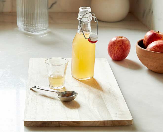 how to clean utensil cabinet drawe inside 