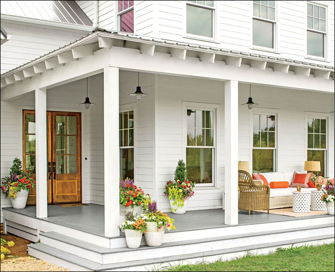 Add Character To Your Porch By Installing These Home Decor Items