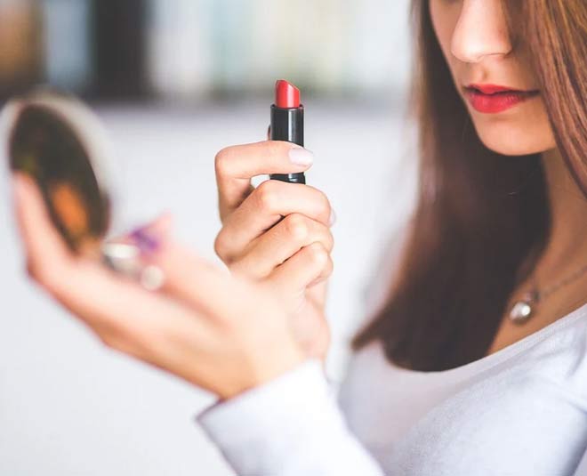 National Lipstick Day Expert Approved Guide To Do's And Don'ts On