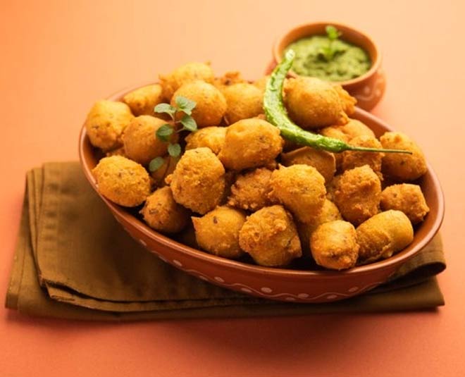 moong dal pakode