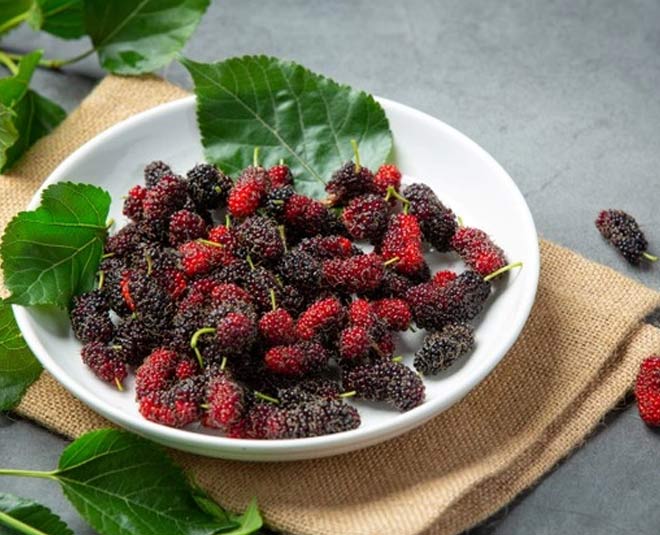 mulberry face pack for glowing skin