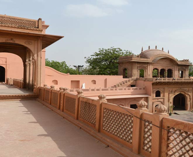 palace faridabad places