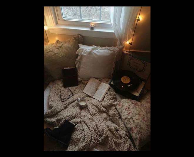 reading decorate house rainy