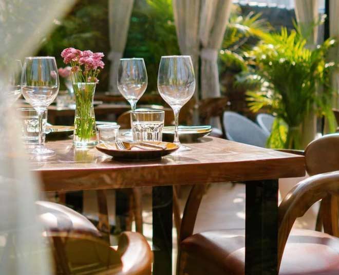 seven old town restaurant in delhi