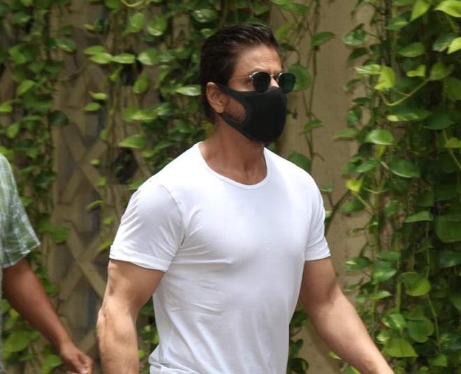 shahrukh khan at dilip kumar places