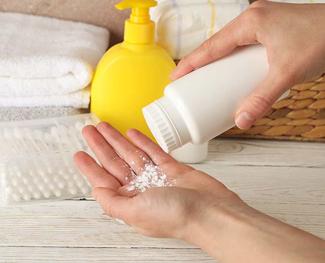 talcome cleaning wall 